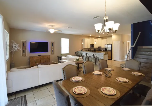 3rd image of 1402 Moon Valley Dr, Davenport, FL 33896 | MLS# O6425924