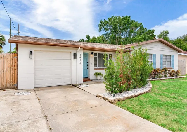 Photo 3 of Single family home for sale at 4416 W Bay Ct Ave, Tampa, FL 33611 | MLS# TB8530126 | Listing updated on 2026-09-22