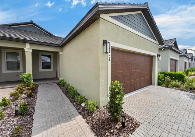 Photo 2 of House for sale at 12569 Lily Quartz Loop, Parrish, FL 34219 | MLS# TB8530140 | Listing updated on 2026-09-29