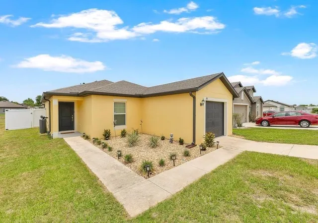 Photo 1 of Single family home for sale at 392 Kensington View Dr, Winter Haven, FL 33880 | MLS# L4963580 | Listing updated on 2026-09-06