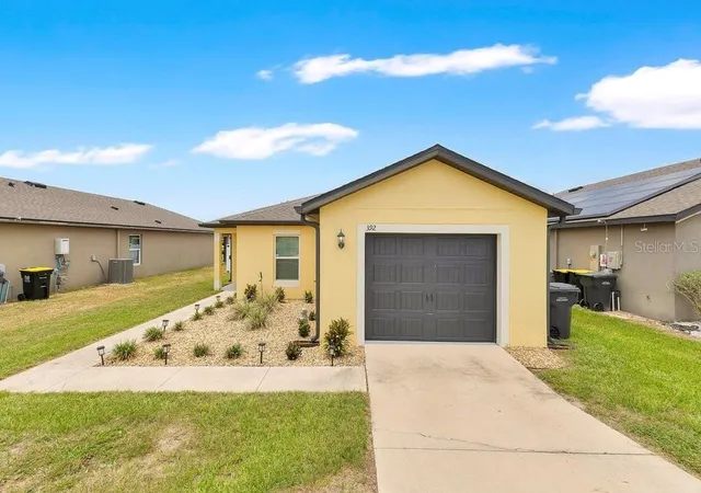 Photo 2 of Single family home for sale at 392 Kensington View Dr, Winter Haven, FL 33880 | MLS# L4963580 | Listing updated on 2026-09-06