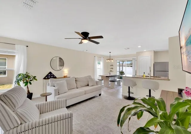 Photo 3 of Single family home for sale at 392 Kensington View Dr, Winter Haven, FL 33880 | MLS# L4963580 | Listing updated on 2026-09-06