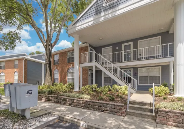 Listing Photo 5 - Condo for sale in building located at 5417 Lake Margaret Dr, Orlando, FL 32812 - Unit #F