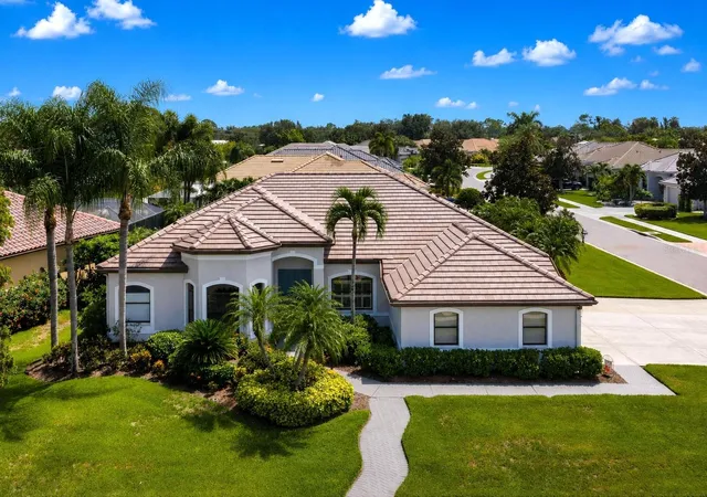 Photo 1 of Sale Pending at 7572 Palmer Glen Cir, Sarasota, FL 34240 | MLS# A4700282 | Listing updated on 2026-08-09