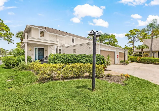 Photo 1 of Townhouse for sale at 7917 Pinegrove Ct #1, Sarasota, FL 34238 | MLS# A4700283 | Listing updated on 2026-09-13