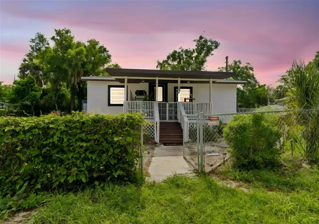 Photo 1 of Single family home for sale at 1202 E Annie St, Tampa, FL 33612 | MLS# TB8530166 | Listing updated on 2026-09-05