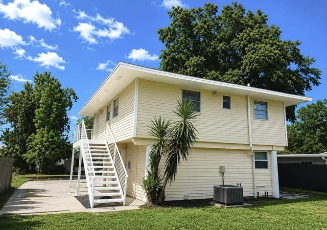 Photo 4 of Single family home for sale at 2568 Lotafun Ave, Winter Park, FL 32789 | MLS# W7887744 | Listing updated on 2026-09-11