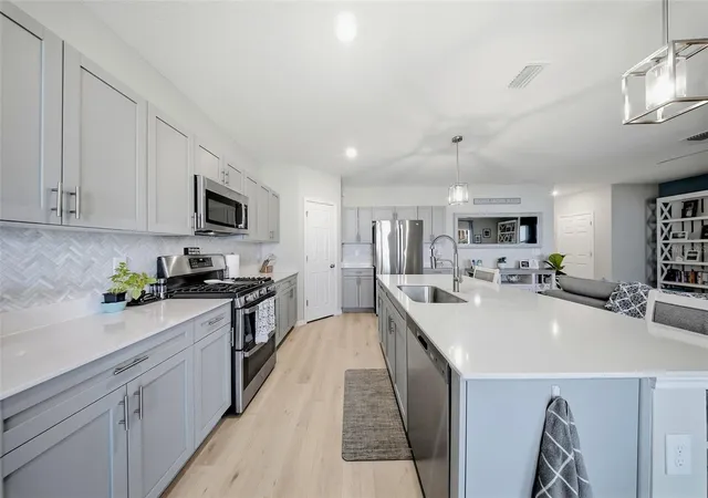 Photo 2 of Single family home for sale at 12953 Camarillo Pl, Lithia, FL 33547 | MLS# TB8530176 | Listing updated on 2026-10-17