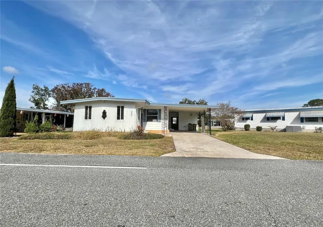 Photo 1 of Manufactured home for sale at 222 Hawthorne Blvd, Leesburg, FL 34748 | MLS# G5115228 | Listing updated on 2026-10-23