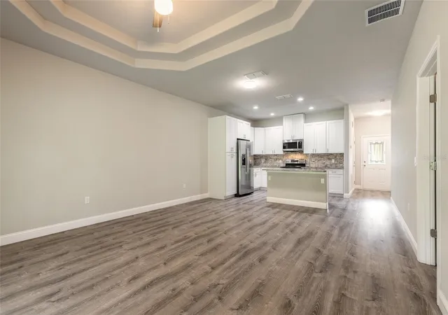 Photo 4 of House for sale at 48 Regency Dr, Palm Coast, FL 32164 | MLS# V4950271 | Listing updated on 2026-09-01