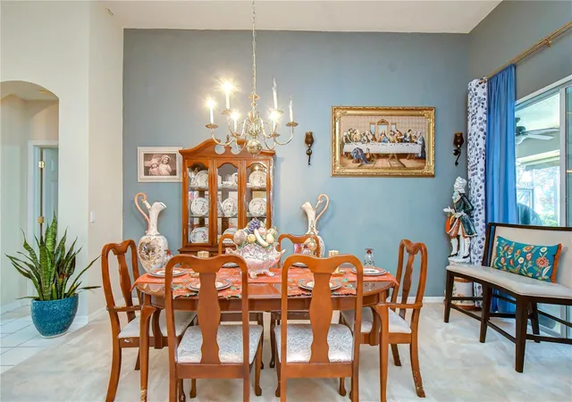 4th image of 2202 Longmore Cir, Valrico, FL 33596 | MLS# TB8530183