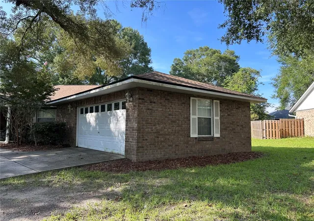 5th image of 25459 Sw 20th Pl, Newberry, FL 32669 | MLS# GC542037