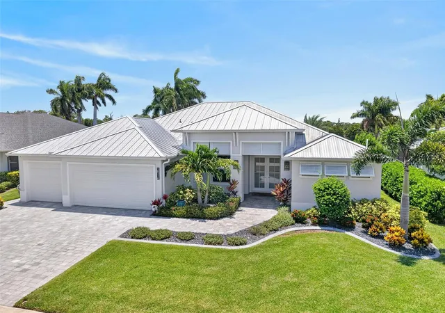 1st image of 28116 N Mccall Rd, Englewood, FL 34223 | MLS# C7528498