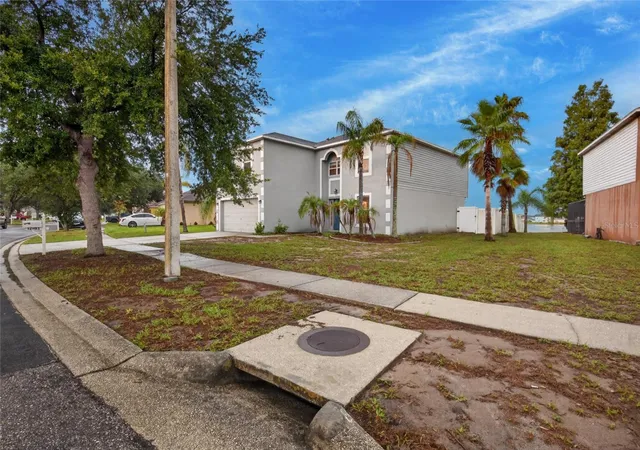 41st image of 12803 Lake Vista Dr, Gibsonton, FL 33534 | MLS# TB8530203