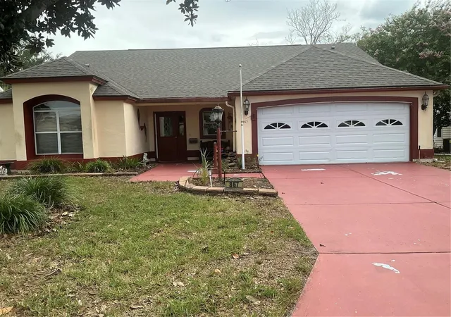 1st image of 867 Cortez Ave, Lady Lake, FL 32159 | MLS# G5115230