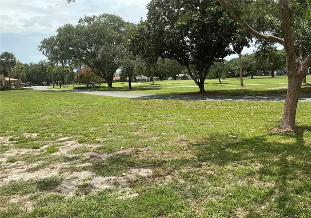 22nd image of 867 Cortez Ave, Lady Lake, FL 32159 | MLS# G5115230