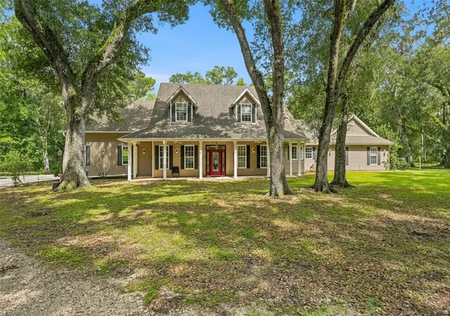 Photo 1 of Mansion for sale at 18308 Valor Path, Brooksville, FL 34604 | MLS# W7887749 | Listing updated on 2026-09-17