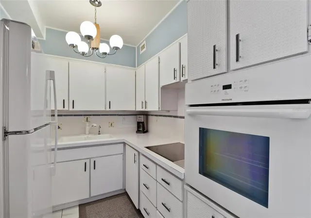 Photo 4 of Condo for sale at 31 Is Way #505, Clearwater Beach, FL 33767 | MLS# S5153920 | Listing updated on 2026-09-28