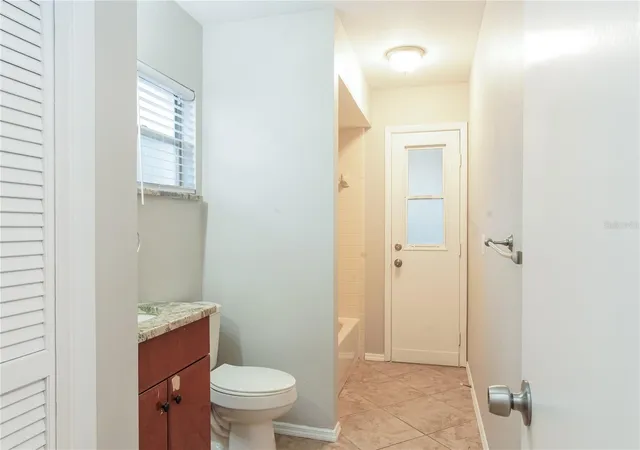 Photo 4 of Single family home for sale at 9359 Toby Ln, Orlando, FL 32817 | MLS# C7528502 | Listing updated on 2026-10-08