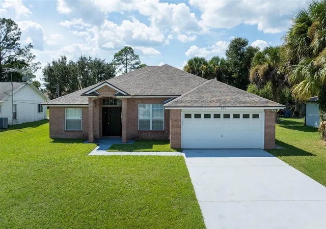 Photo 1 of Single family home for sale at 156 Barrington Dr, Palm Coast, FL 32137 | MLS# FC320033 | Listing updated on 2026-10-01