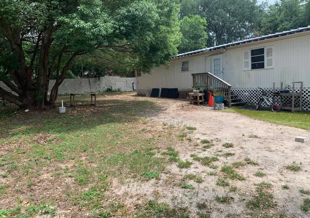 3rd image of 10803 Tuckaway Dr, Thonotosassa, FL 33592 | MLS# TB8530228