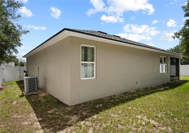 Photo 3 of Single family home for sale at 464 Danube Dr, Kissimmee, FL 34759 | MLS# O6426020 | Listing updated on 2026-09-28