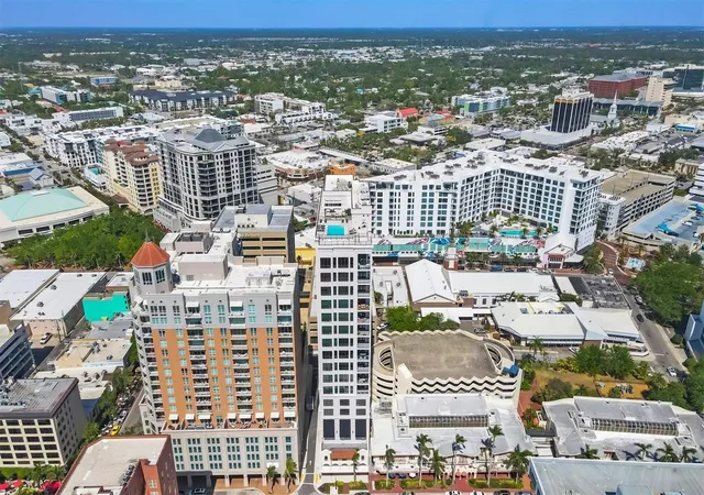 Photo 3 of Condo for sale at 33 S Palm Ave #1503, Sarasota, FL 34236 | MLS# A4700305 | Listing updated on 2026-07-20