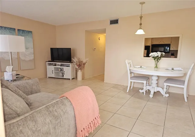 2nd image of 2458 Columbia Dr #66, Clearwater, FL 33763 | MLS# TB8530231