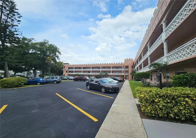 76th image of 2458 Columbia Dr #66, Clearwater, FL 33763 | MLS# TB8530231