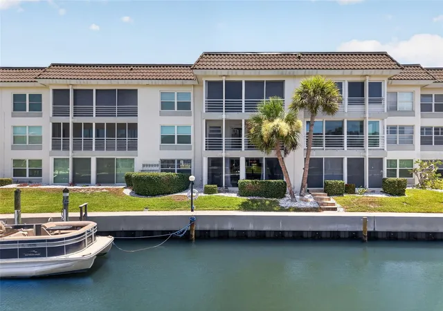 1st image of 4390 Exeter Dr #107, Longboat Key, FL 34228 | MLS# A4700306