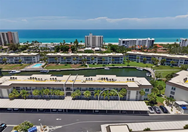 3rd image of 4390 Exeter Dr, Longboat Key, FL 34228