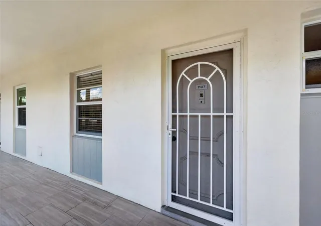 4th image of 4390 Exeter Dr, Longboat Key, FL 34228