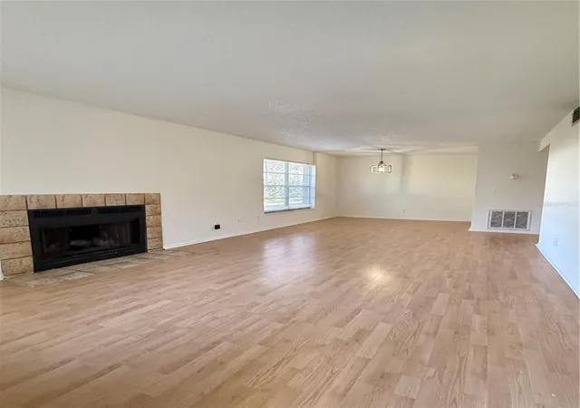 Photo 3 of Condo for sale at 14308 Hanging Moss Cir #102, Tampa, FL 33613 | MLS# TB8530233 | Listing updated on 2026-09-17