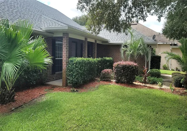 Photo 3 of Single family home for sale at 12 Eastmoor Ln, Palm Coast, FL 32164 | MLS# FC320035 | Listing updated on 2026-09-25