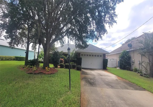 Photo 42 of Single family home for sale at 12 Eastmoor Ln, PALM COAST, FL 32164 | MLS# FC320035 | Listing updated on 2026-10-17