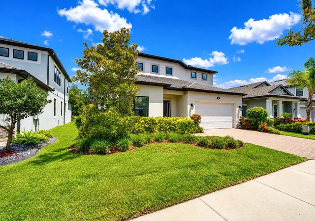 4th image of 1621 Leaf Flower Ln, Lutz, FL 33558 | MLS# TB8530238