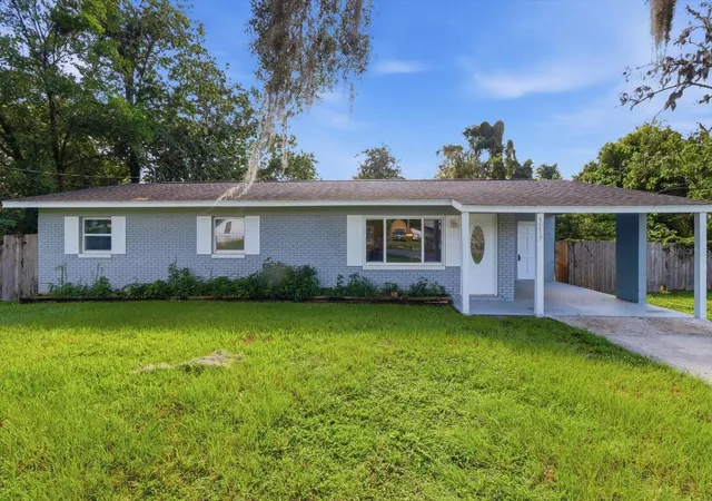 Photo 1 of Single family home for sale at 3217 Ne 14th Avenue, Ocala, FL 34479 | MLS# OM728690 | Listing updated on 2026-09-01
