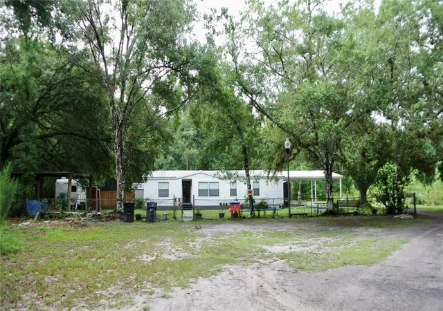 Photo 3 of Manufactured home for sale at 38122 Central Ave, Zephyrhills, FL 33540 | MLS# TB8530256 | Listing updated on 2026-08-25