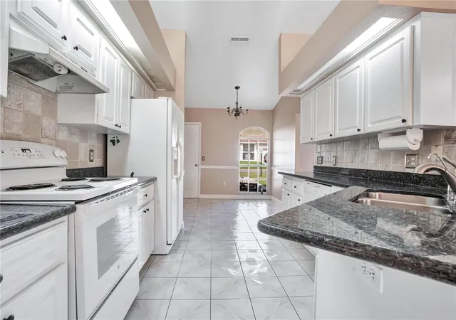 Photo 2 of Single family home for sale at 667 Jessanda Cir, Lakeland, FL 33813 | MLS# O6426054 | Listing updated on 2026-10-05