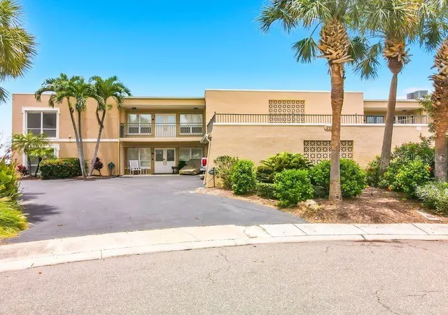 2nd image of 210 Dolphin Pt #C, Clearwater Beach, FL 33767 | MLS# TB8530270