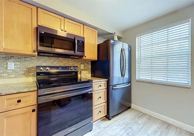 Listing Photo 3 - Condo for sale in building located at 4227 Sheldon Pl, NEW PORT RICHEY, FL 34652