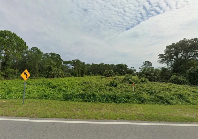 2nd image of 2700 Captain Dr, Deltona, FL 32738 | MLS# A4700321