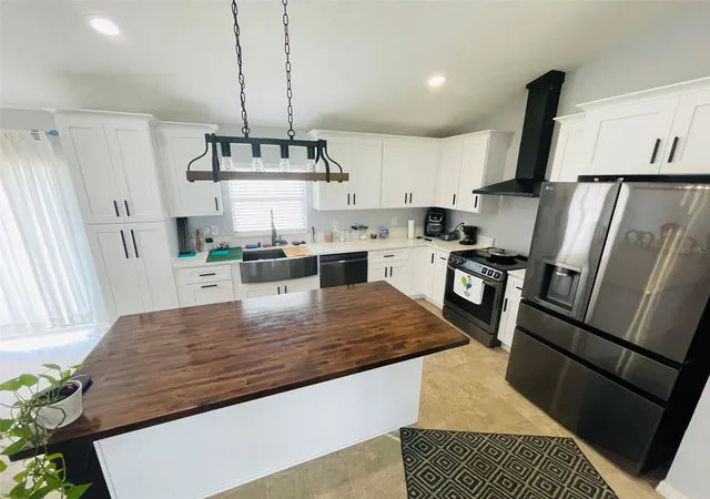 Photo 3 of Single family home for sale at 346 Puffer Ct, Kissimmee, FL 34759 | MLS# O6426065 | Listing updated on 2026-09-03