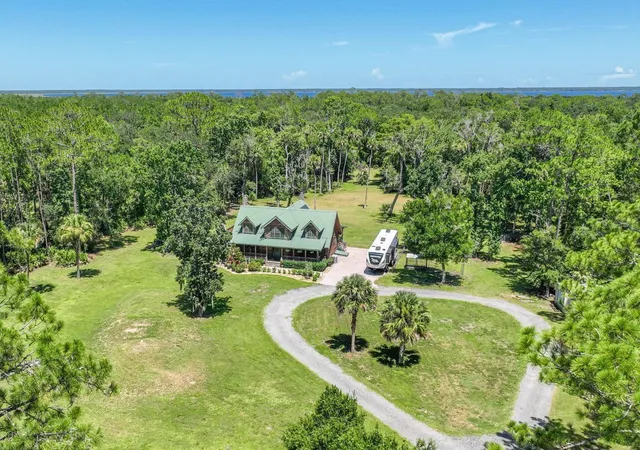 2nd image of 1223 Sutton Trl, Geneva, FL 32732 | MLS# O6426083