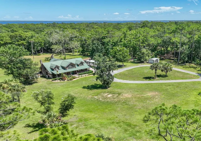 4th image of 1223 Sutton Trl, Geneva, FL 32732 | MLS# O6426083