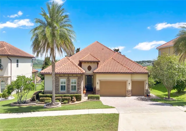 Photo 2 of Single family home for sale at 1744 Bella Lago Dr, Clermont, FL 34711 | MLS# O6426084 | Listing updated on 2026-09-13
