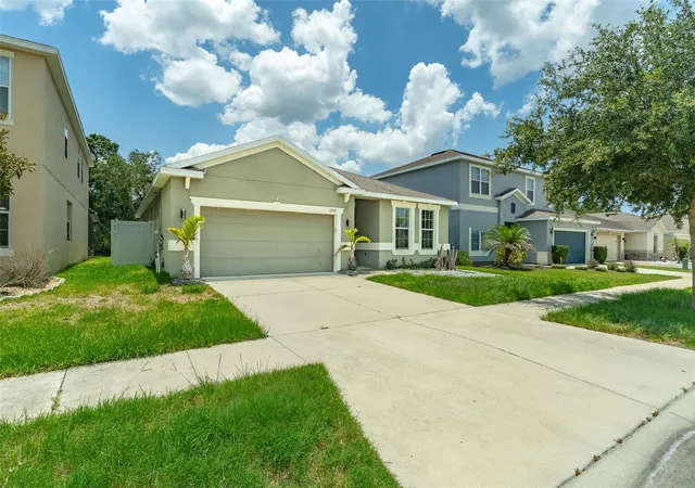2nd image of 12152 Ledbury Commons Dr, Gibsonton, FL 33534 | MLS# TB8530299