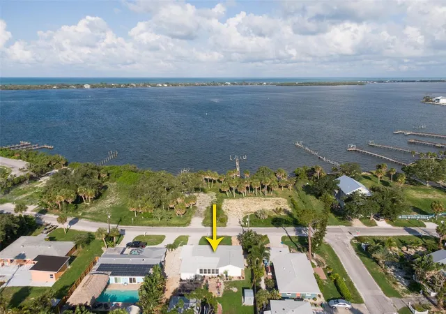 27th image of 185 Winson Ave, Englewood, FL 34223 | MLS# C7528510