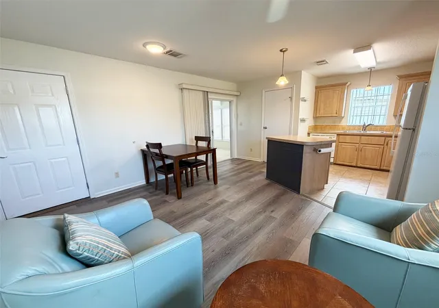 4th image of 1503 23Rd Ave W, Bradenton, FL 34205 | MLS# TB8530315