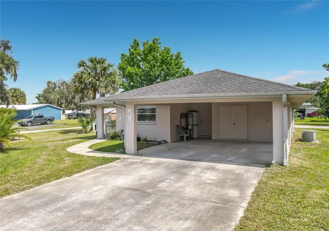 Photo 3 of Single family home for sale at 30620 Ne 95th Place, Fort Mc Coy, FL 32134 | MLS# TB8530317 | Listing updated on 2026-09-02